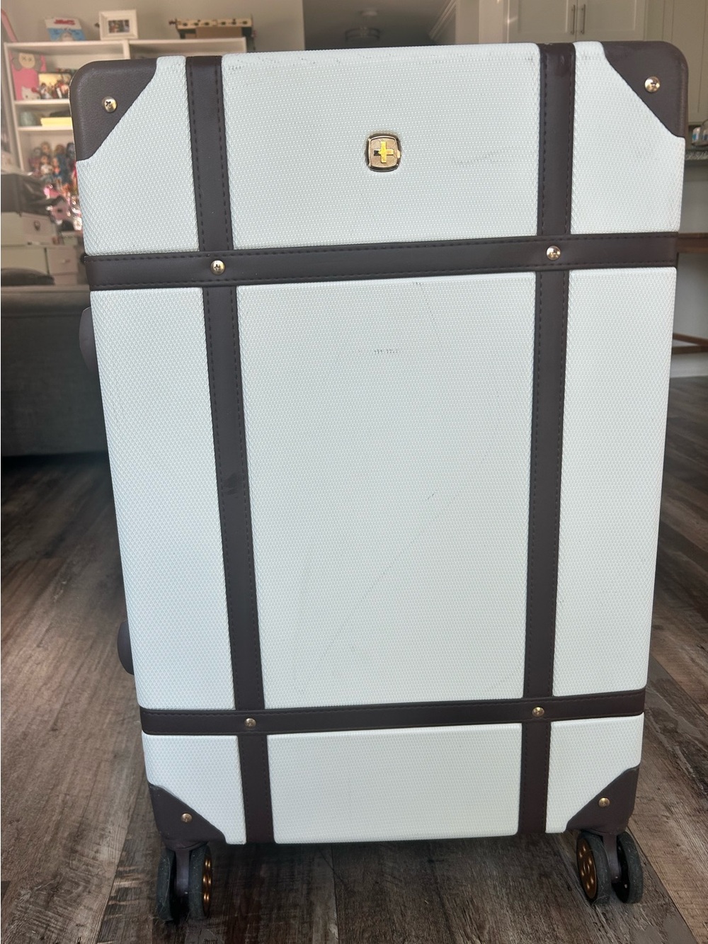Swiss Gear 26” Vintage Style  Luggage - White with Dark Brown Trim